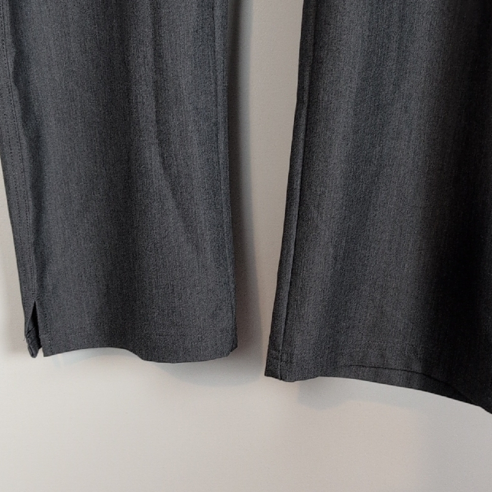 Figs Technical Collection Scrub Pants - Picture 6 of 12